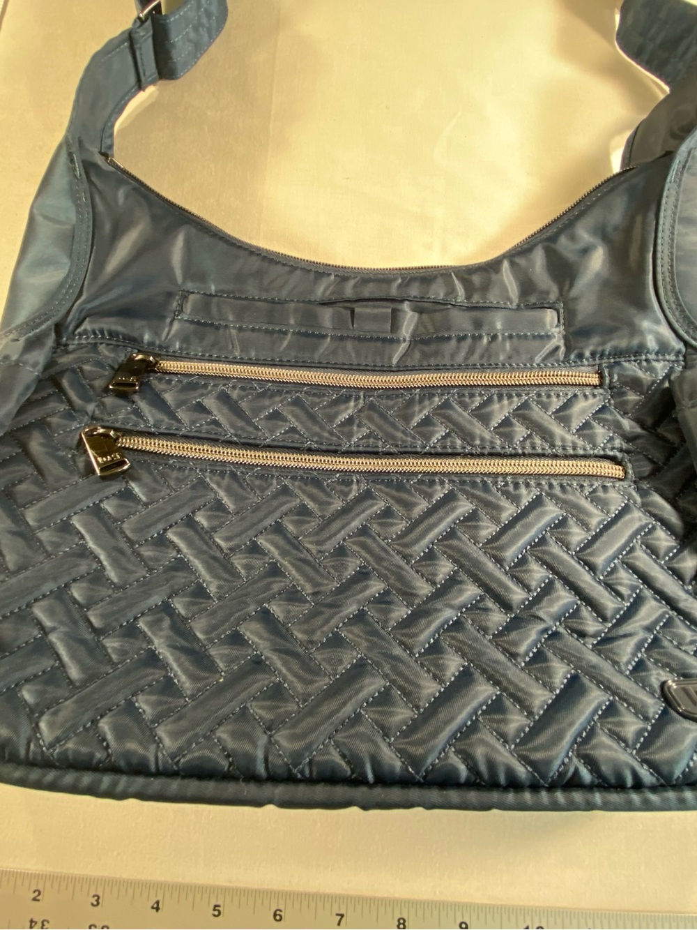 Navy Blue Lug Camper SE Crossbody Purse Bag - Picture 2 of 7